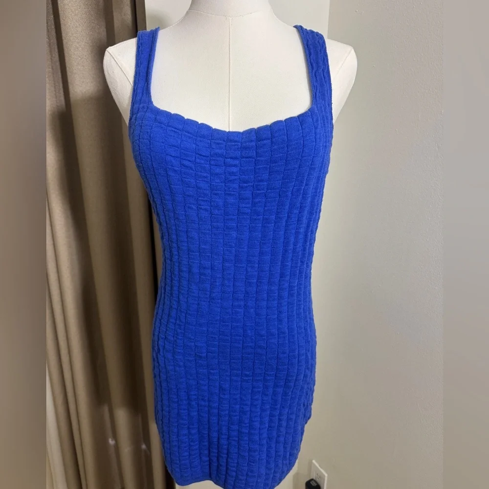 Elegant Blue Ribbed Knit Tank Top - Picture 1 of 1